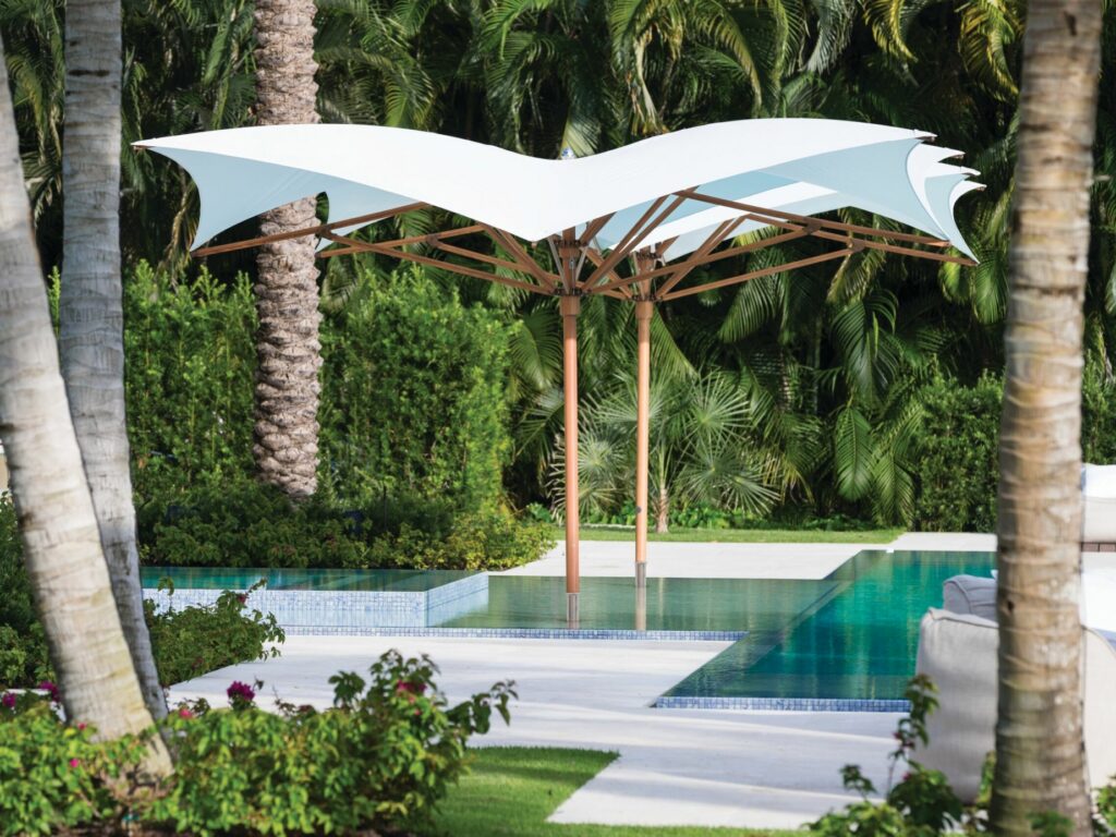 tuuci Ocean Master MAX Manta Parasols
